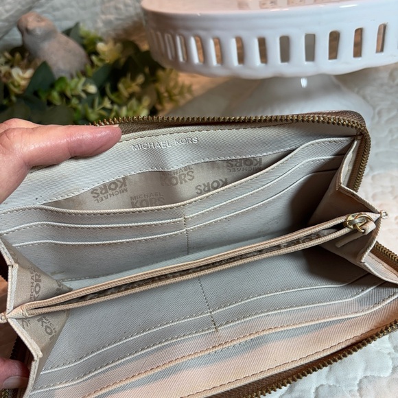 Michael Kors Beige Logo Zip Around Wallet with Gold Plate - Picture 3 of 4